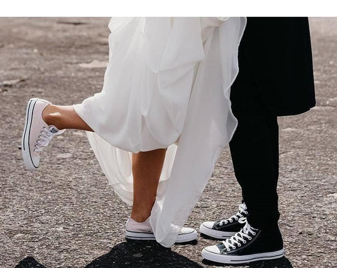 コンバース、結婚式にぴったりなスニーカーを集めたページをオープン