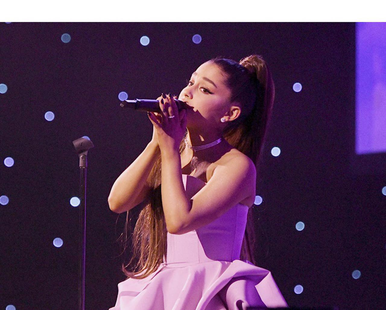 アリアナ・グランデ、昨年の怒りを乗り越えてグラミー賞でパフォーマンス!本人の反応は?