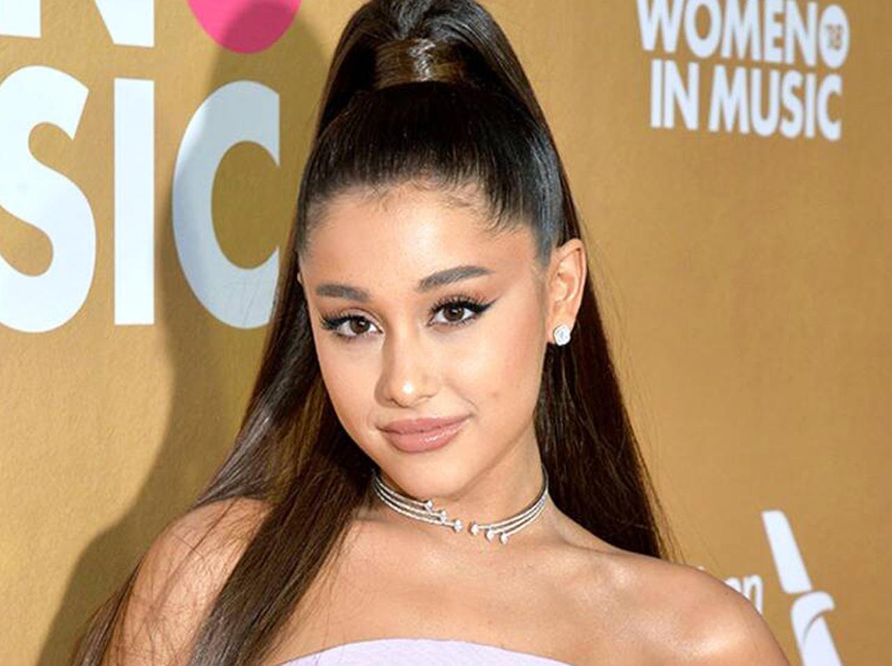 アリアナ・グランデ、「TikTok」のせいで好きな格好ができなくなったと嘆く