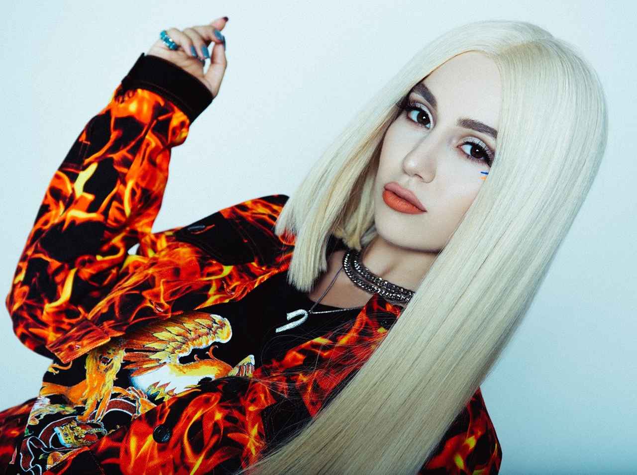 エイバ・マックス、緊急来日が決定!本人参加イベントへの招待企画が進行中