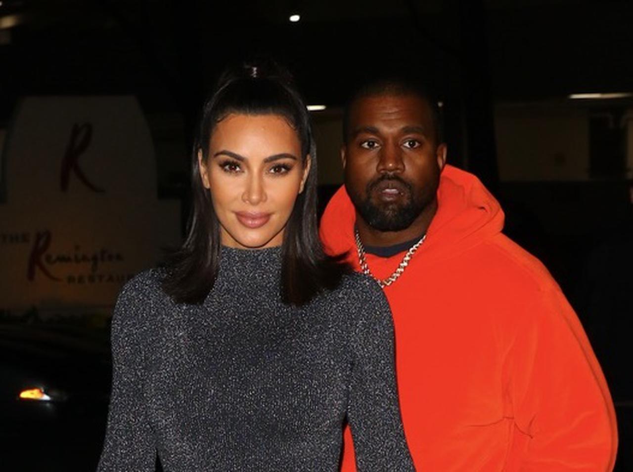 キム・カーダシアン、夫カニエ・ウェストの「ある言葉」が刻まれたネックレスに感激