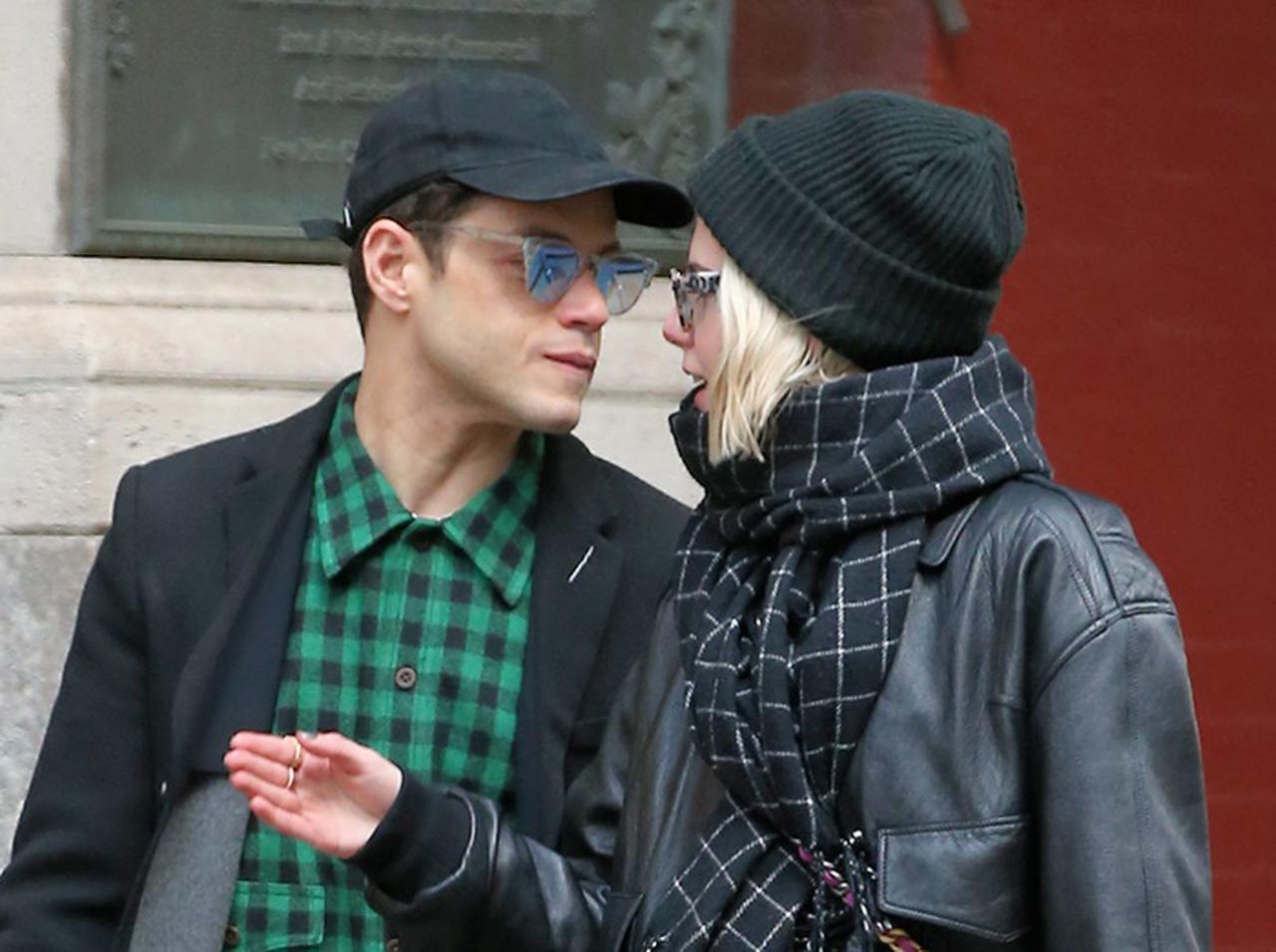 ラミ・マレック&ルーシー・ボイントン、恥ずかしくないオシャレな「ペアルック」