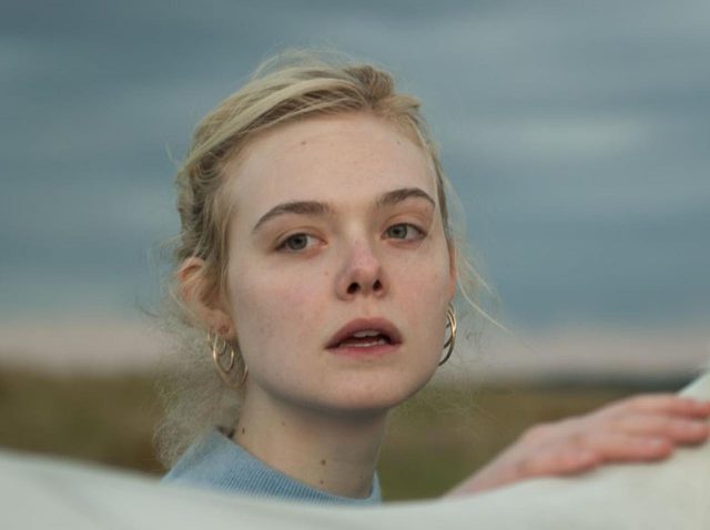 『ティーンスピリット』エル・ファニング着用のキュートな衣装はネットで買った古着！