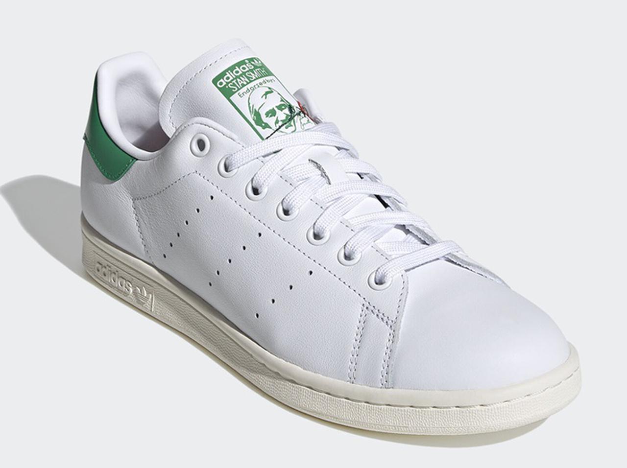 アディダス、バレンタイン限定「スタンスミス」に今年は“愛”の文字