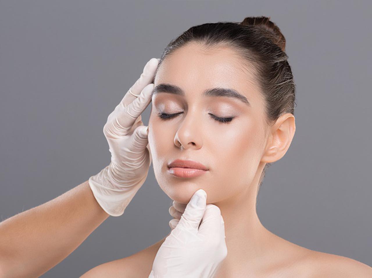 「アソコの皮膚」を顔に移植した女性、術後に『ある重大な悩み』に直面