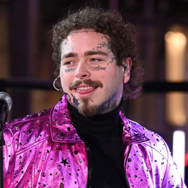 ポスト・マローン、自分史上最大級の「顔面タトゥー」とともに新年迎える