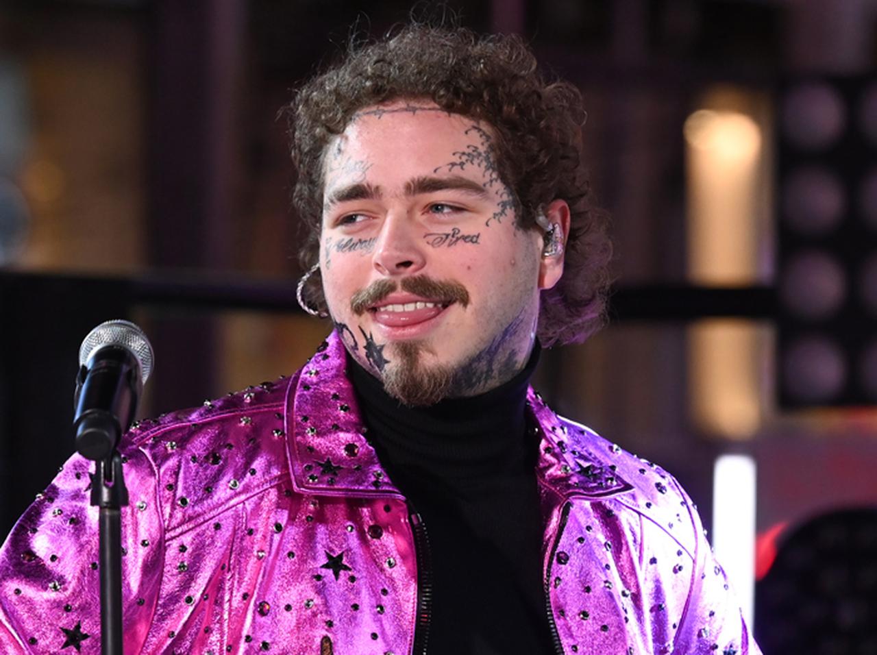 ポスト・マローン、自分史上最大級の「顔面タトゥー」とともに新年迎える