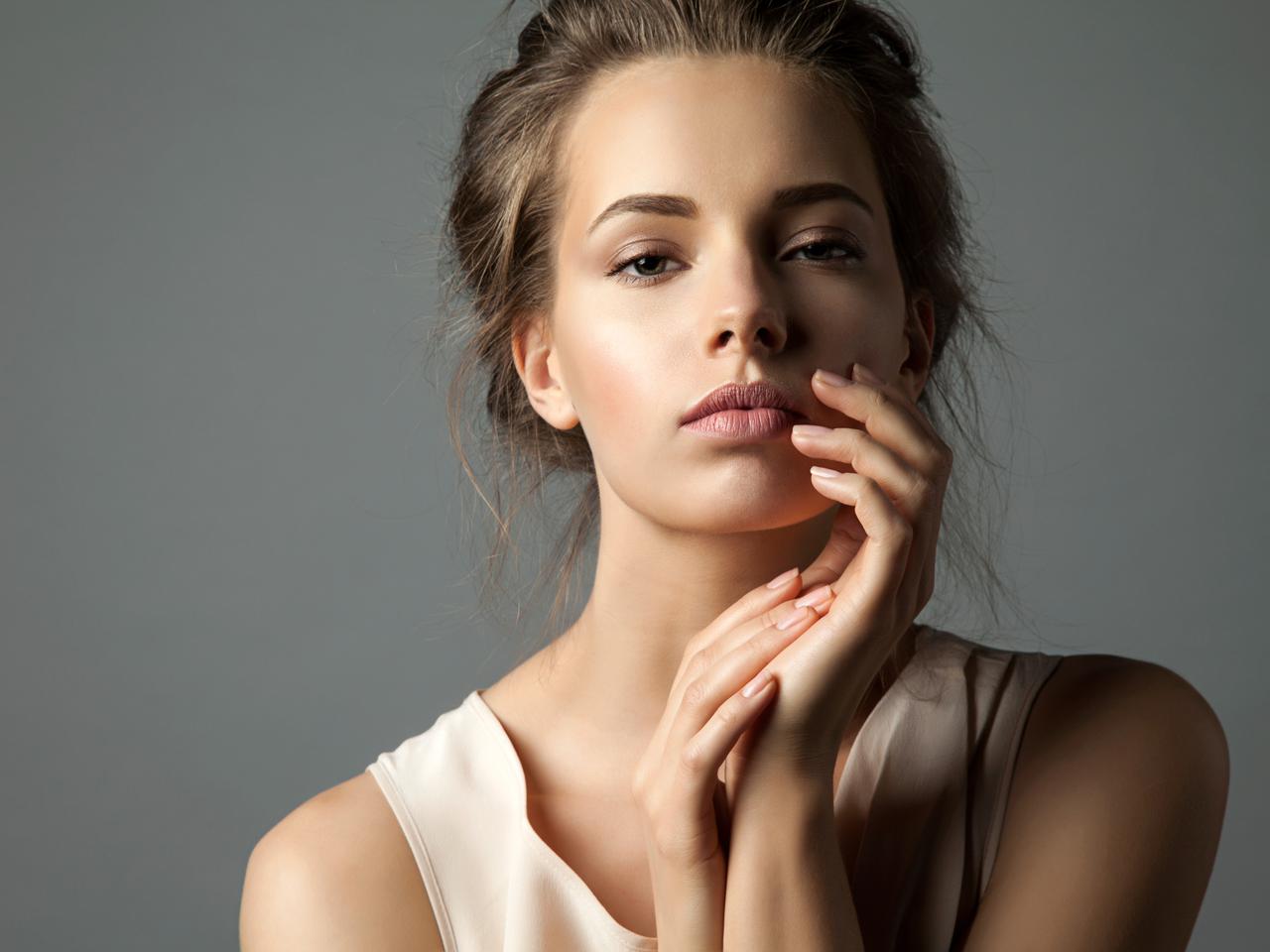 理想の眉は「アーチ」で決まる!プロが教える美眉のポイント2つ