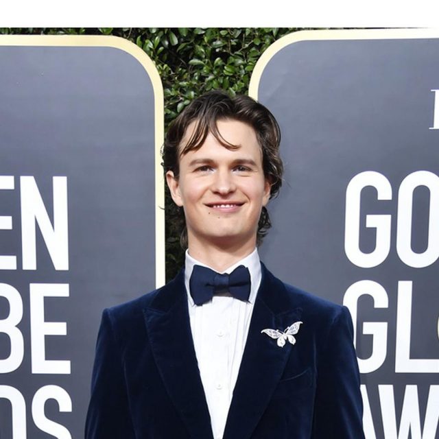 アンセル・エルゴート、目頭にラメ！デカ目テクを駆使する【ゴールデン・グローブ2020】