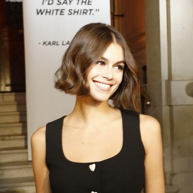 18歳のスーパーモデル、カイア・ガーバーが「匂わせ投稿」で世間を翻弄