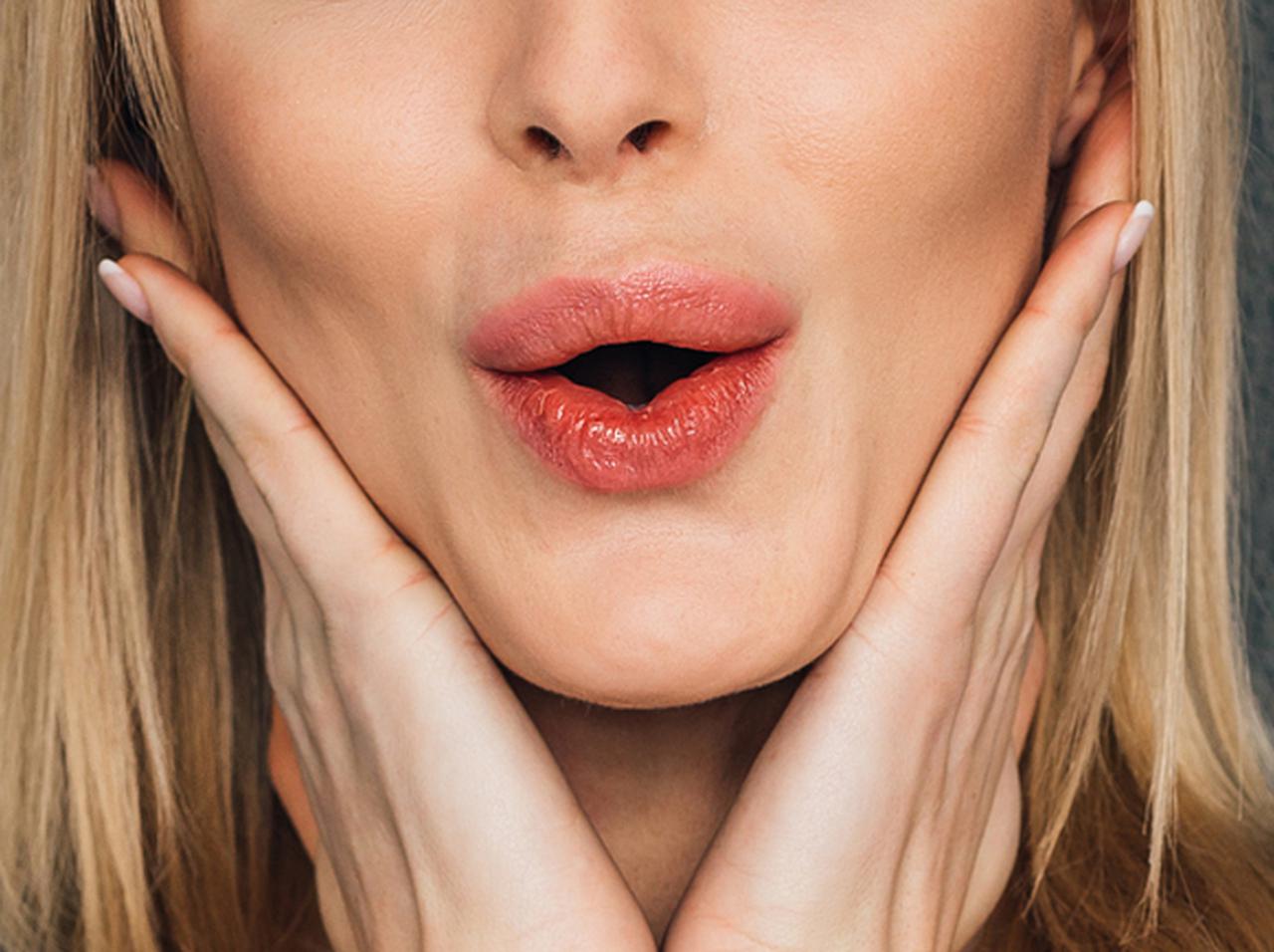 「笑い」のために“とんでもない物”を頬張った女子高生のTikTok動画が大フィーバー