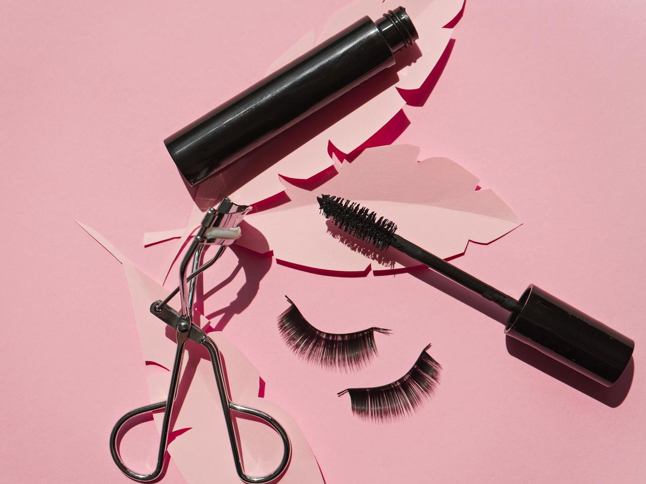 つけまの新常識!どんな“目の形”にもフィットするプロのつけ方