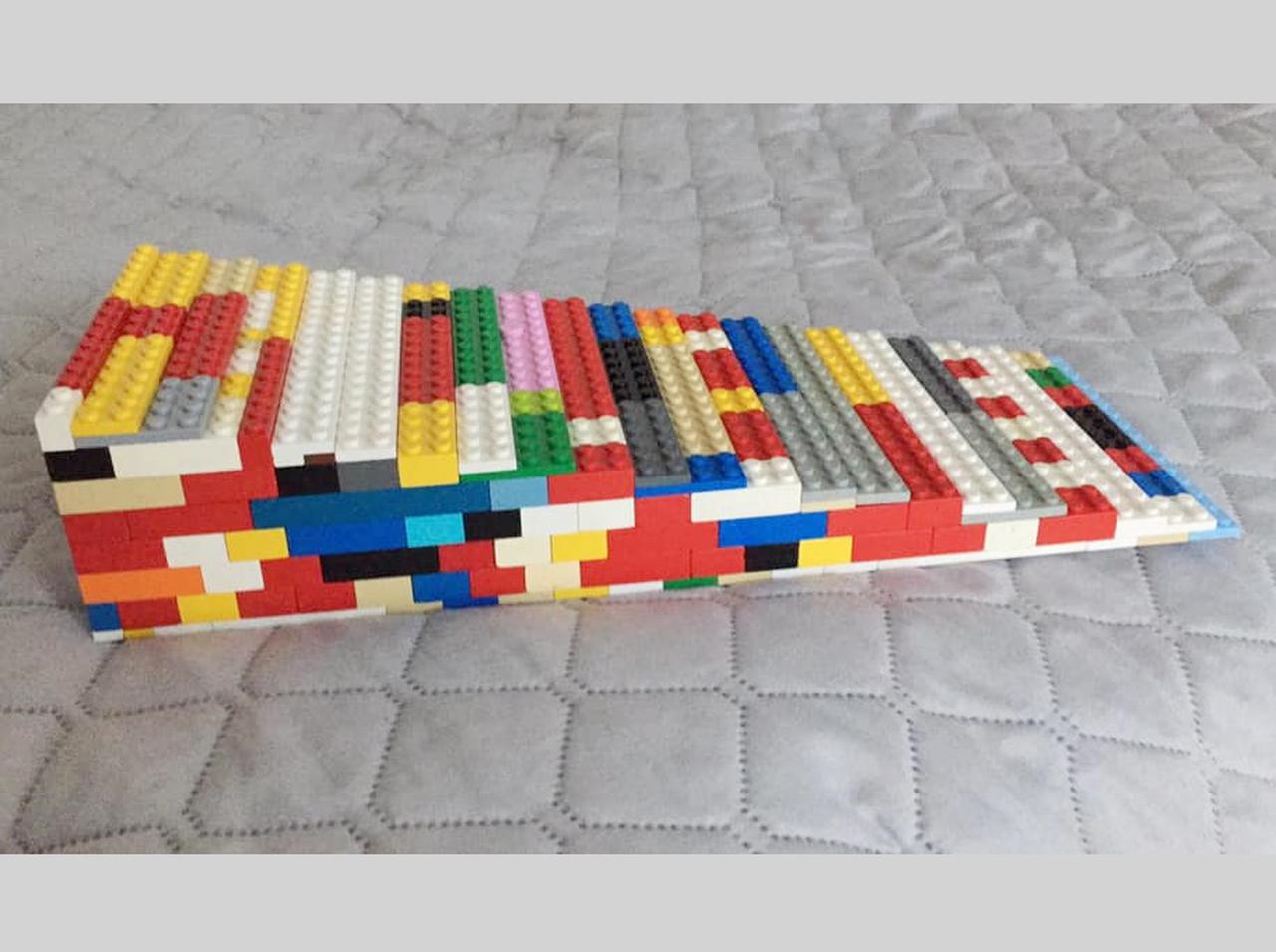 ドイツの「LEGOおばあちゃん」町中にレゴで車いす用のスロープを設置