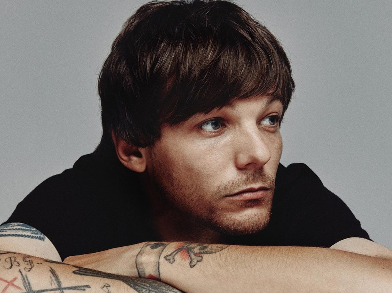 【ヒストリー】ルイ・トムリンソンの「今」を作った人生における『壁(ウォールズ)』とは?