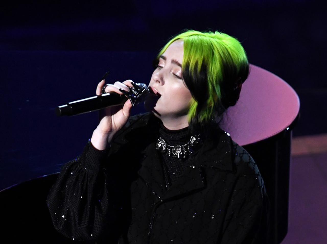 ビリー・アイリッシュ、アカデミー賞授賞式でビートルズの「イエスタデイ」をカバー