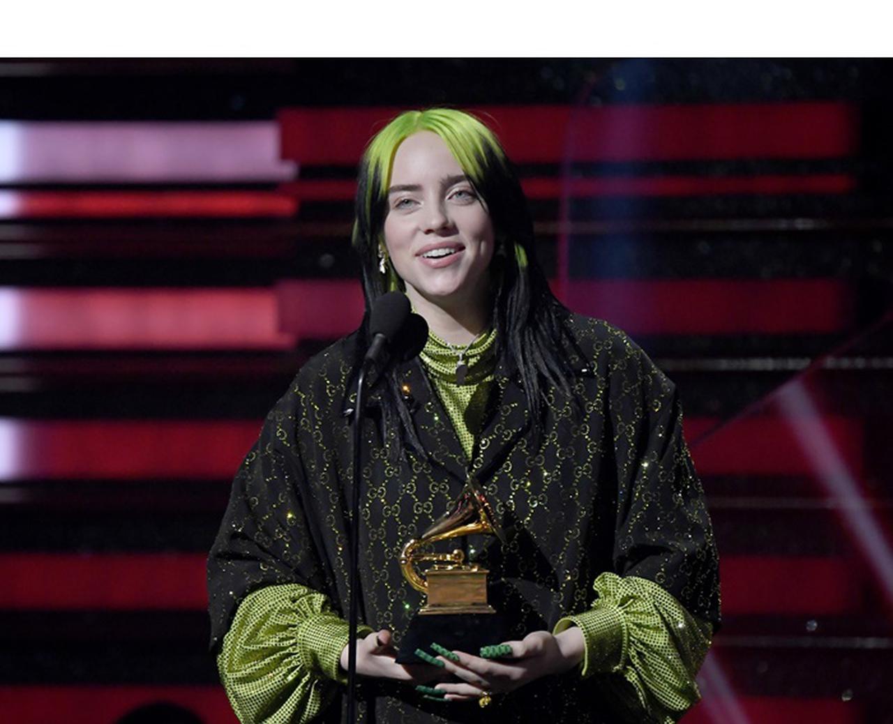 ビリー・アイリッシュ、グラミー賞で輝いた手元に日本人の力