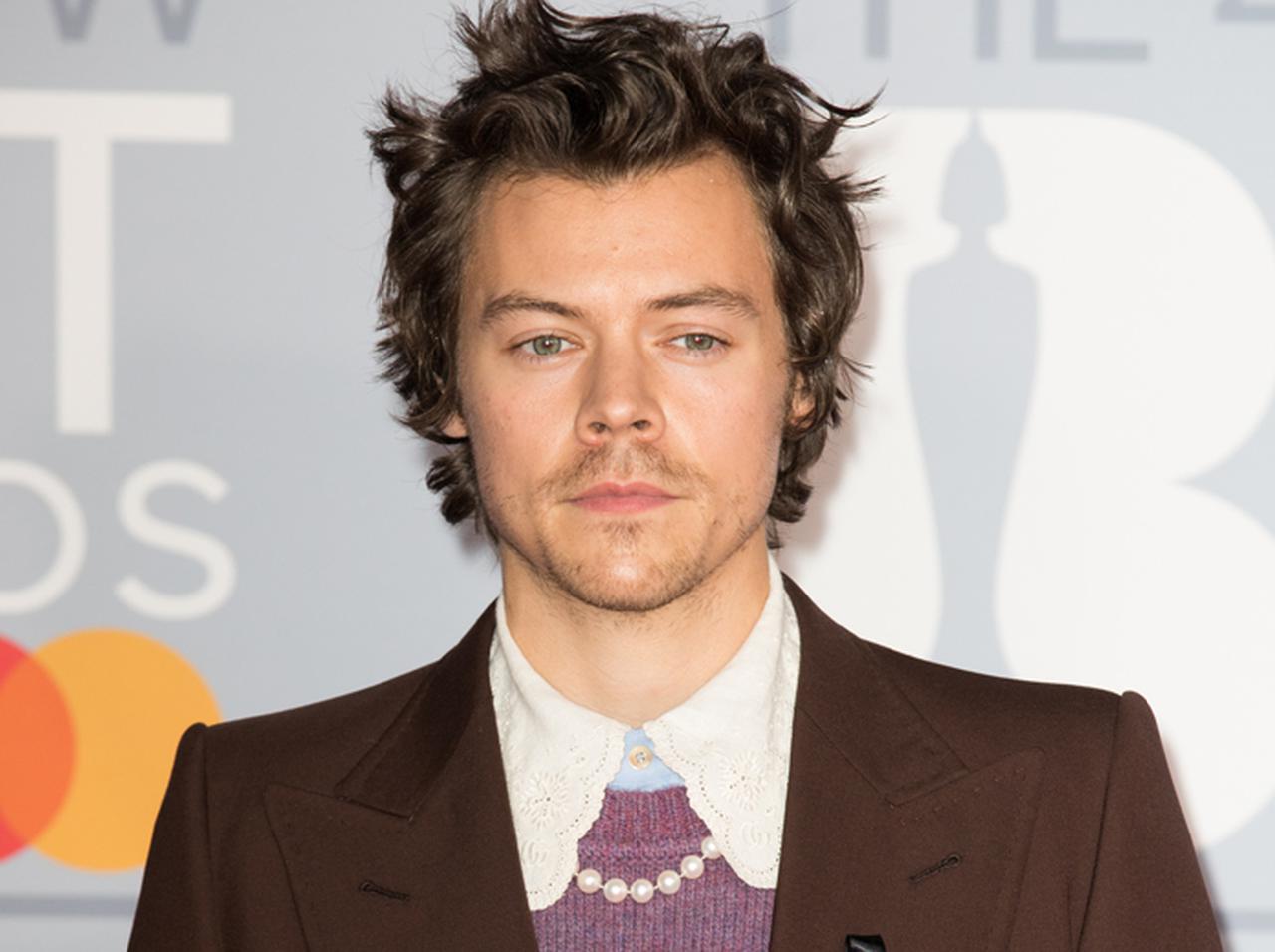 ハリー・スタイルズが強盗被害に ナイフ突き付けられ現金を奪われる