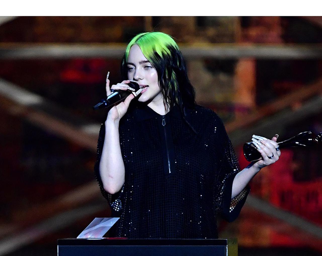 ビリー・アイリッシュ、『007/ノー・タイム・トゥ・ダイ』の主題歌を初披露