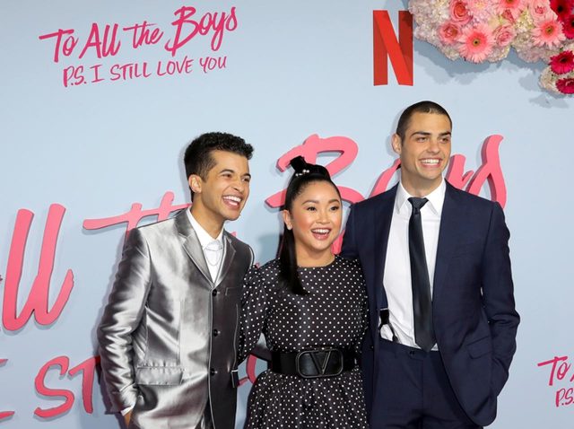 パケ買いしたい♡Netflix『好きだった君へのラブレター』のコラボコスメが心をくすぐる