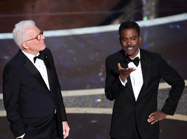 アカデミー賞、「白人優位」をスピーチでネタにされる