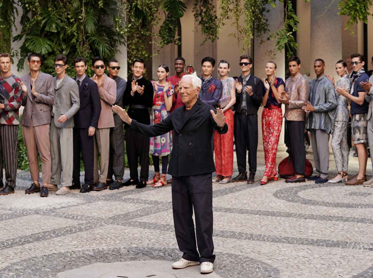 ジョルジオ・アルマーニ、モデルにヌードを強要することは「レイプ」業界全体に苦言