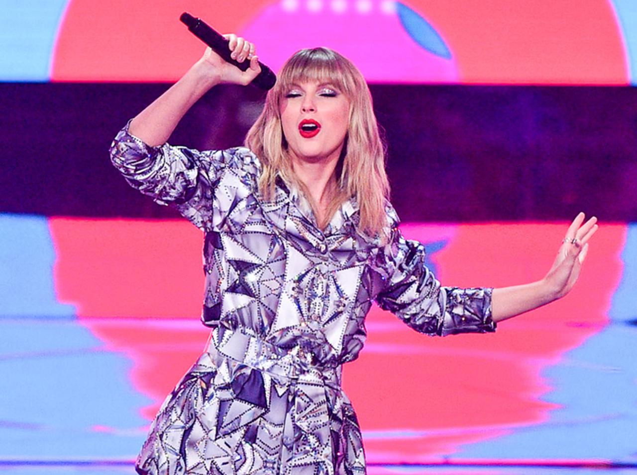 テイラー・スウィフト、「20歳の自分に贈るアドバイスは？」への答えが秀逸