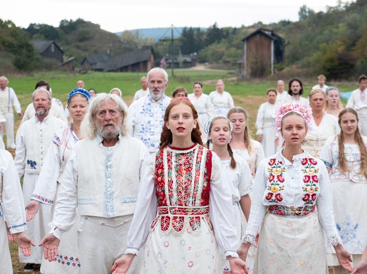 『ミッドサマー』のホルガ村、“ホルガ”に隠された伝説が恐ろしすぎる