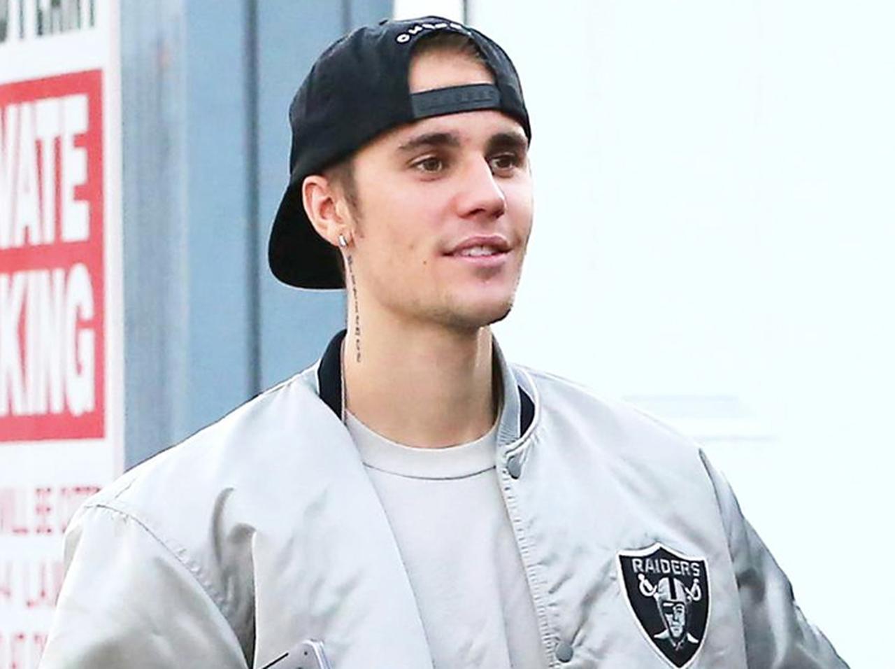 ジャスティン・ビーバーが「キュートな振付師」にダンスを習う動画が究極の癒し