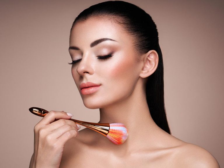 なりたいツヤ肌はどれ?仕上がり別「ハイライト」の入れ方