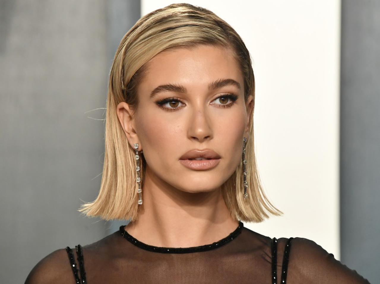 ヘイリー・ビーバーが実践する「マイクロカレント」を使った予防的なエイジングケアとは?