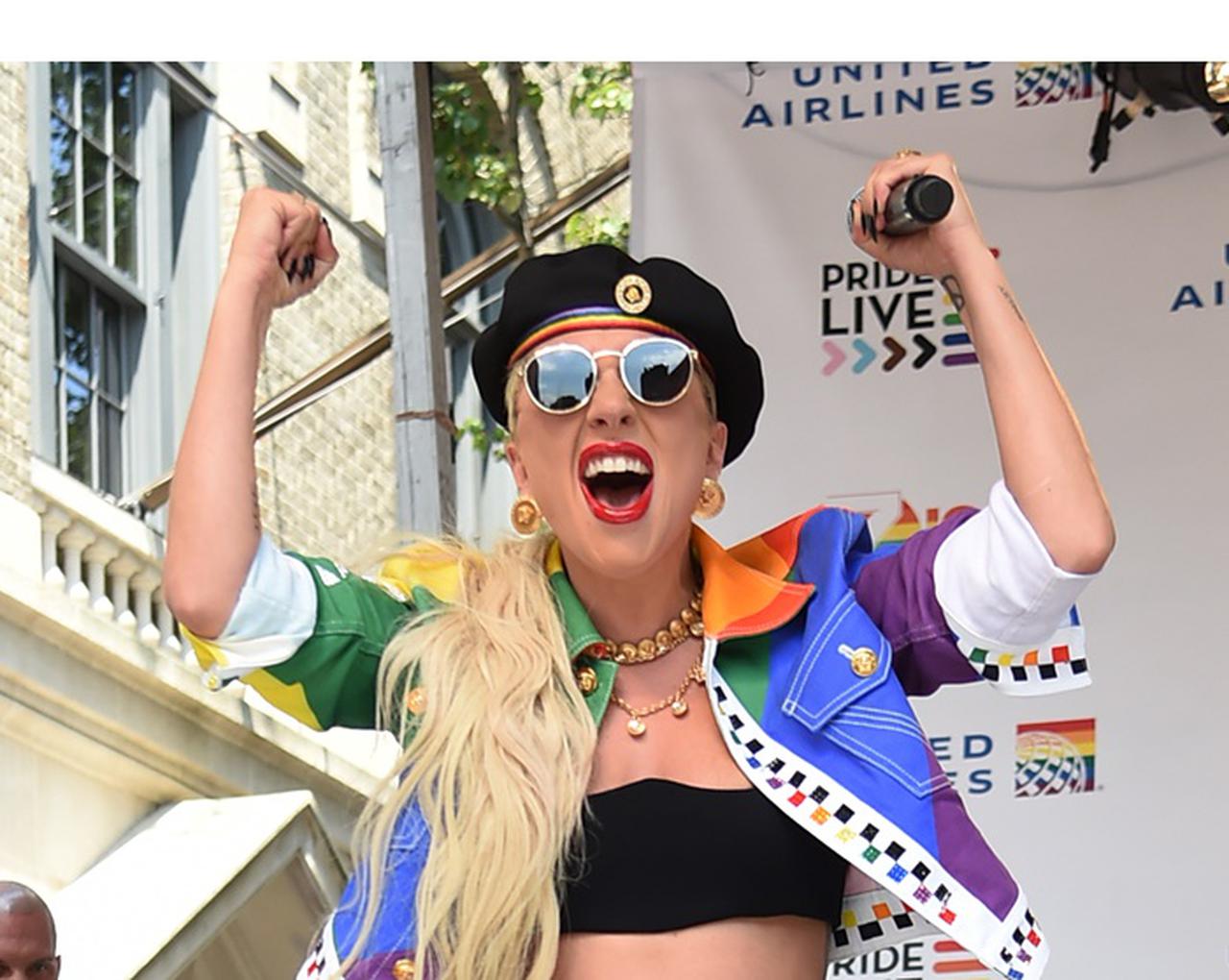 レディー・ガガ、ついに新曲をリリース！「ストゥーピッド・ラブ騒動」を振り返り