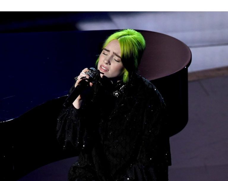 ビリー・アイリッシュ、アカデミー賞授賞式でのパフォーマンスは大失敗だった