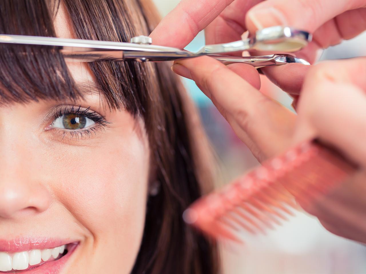 前髪のセルフカットで失敗しない3つのコツ