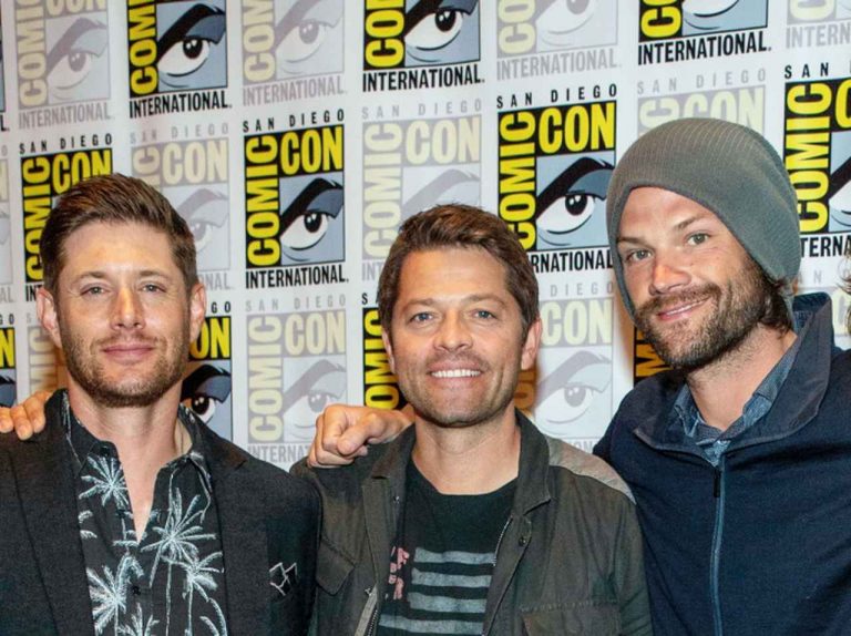 『スーパーナチュラル』キャストを乗せた飛行機がエンジン爆発し緊急着陸