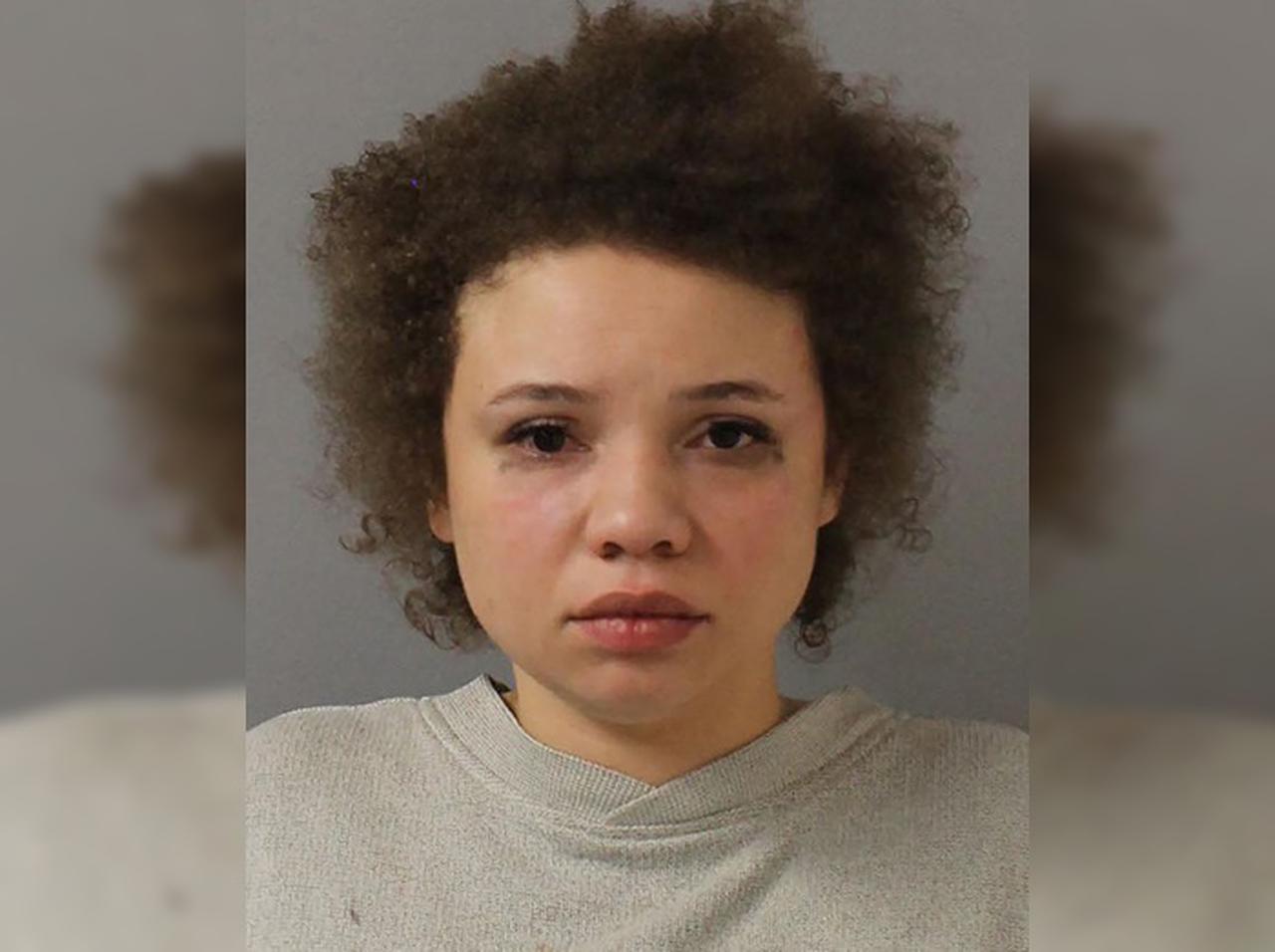 ポルノ女優に転身したスピルバーグ監督の娘がDVで逮捕