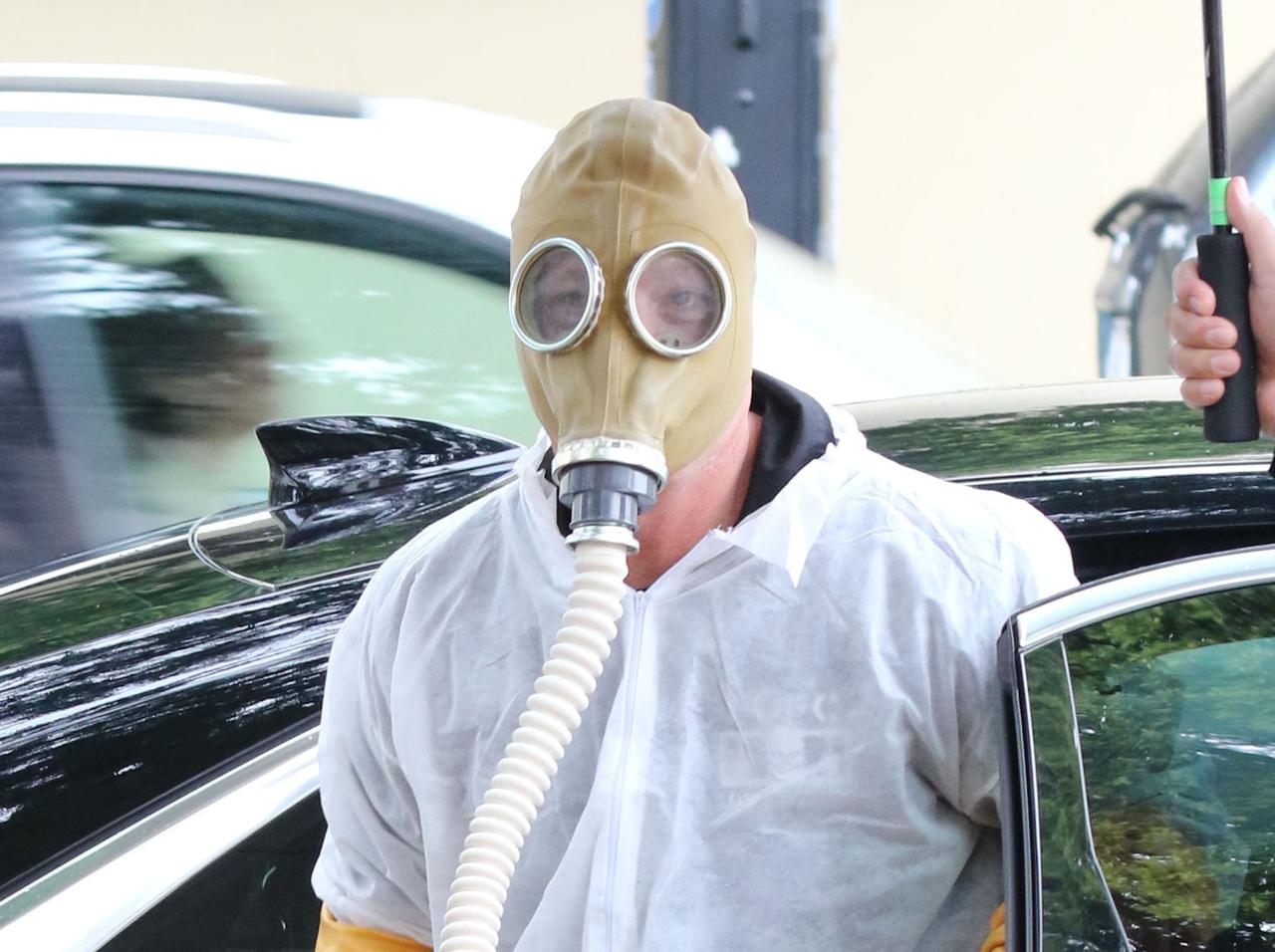 『アメリカズ・ゴット・タレント』審査員、会場に「ガスマスク」「全身防護服」着用で登場