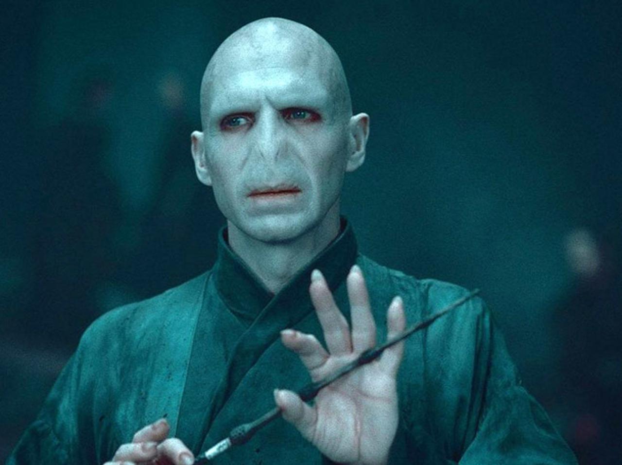 『ハリー・ポッター』作者&ヴォルデモート卿の「公開イチャイチャ」にファン沸く