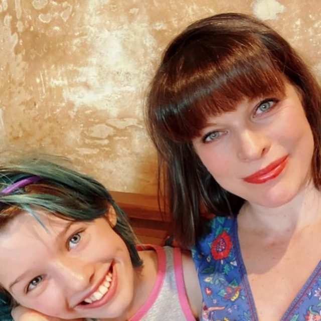 ミラ・ジョヴォヴィッチ12歳娘が『フィフス・エレメント』のリー・ルーそっくりにイメチェン