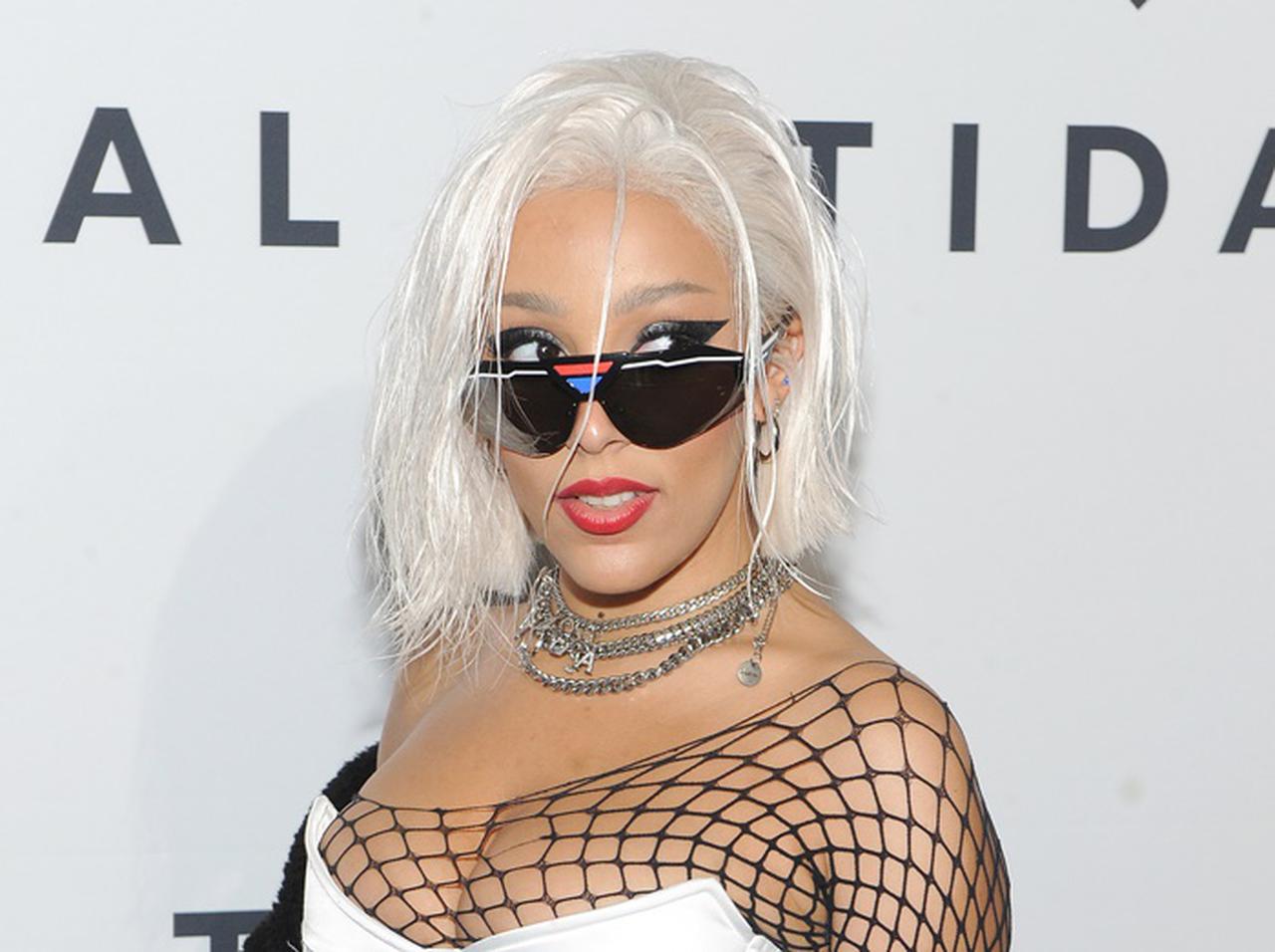 ドージャ・キャット、黒人と白人の血を引く人ならではの「難癖」に反論