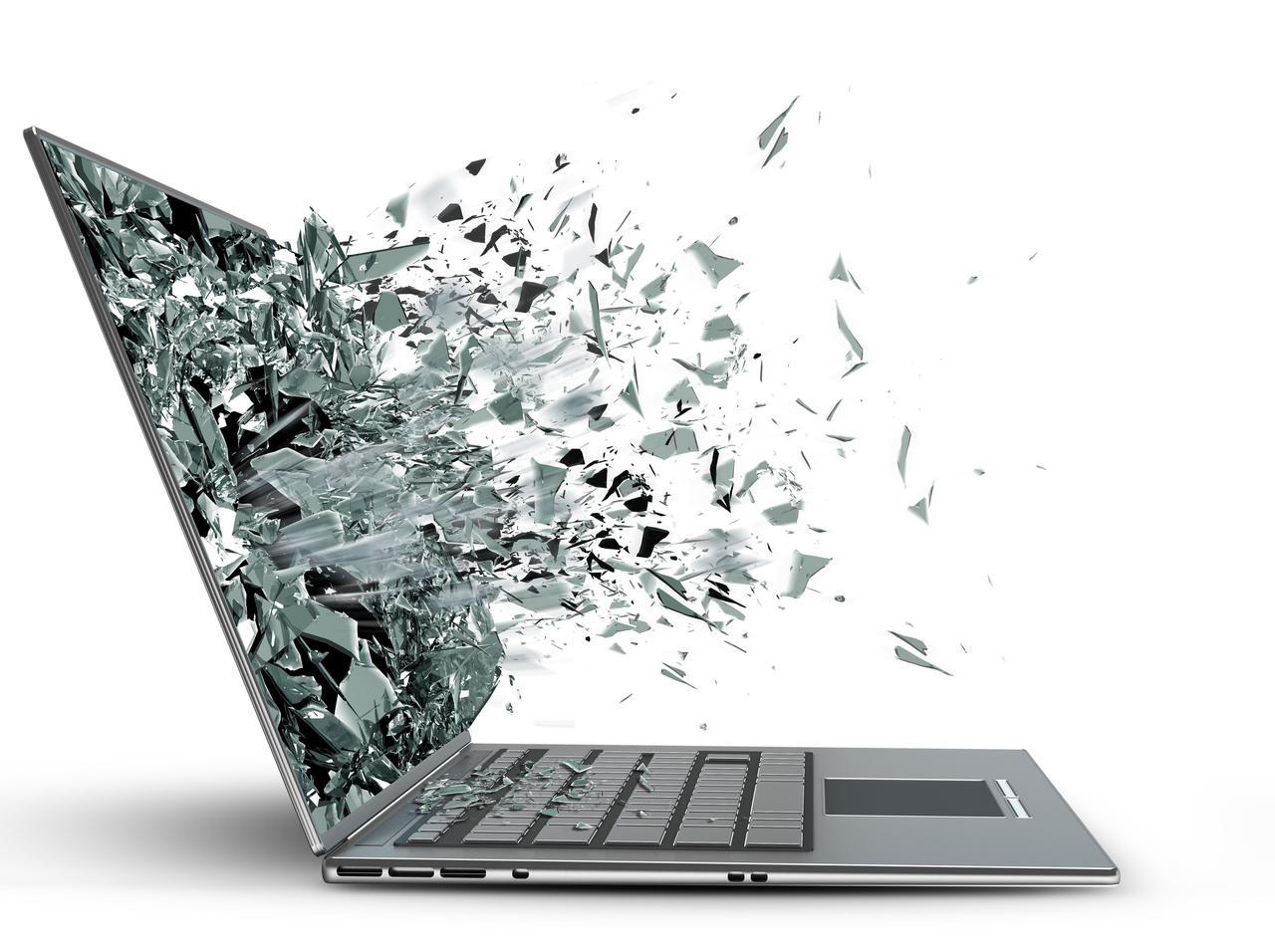 前の乗客が座席を倒して新品MacBook Proの「画面がバキバキ」に、その“お詫び”が悲惨