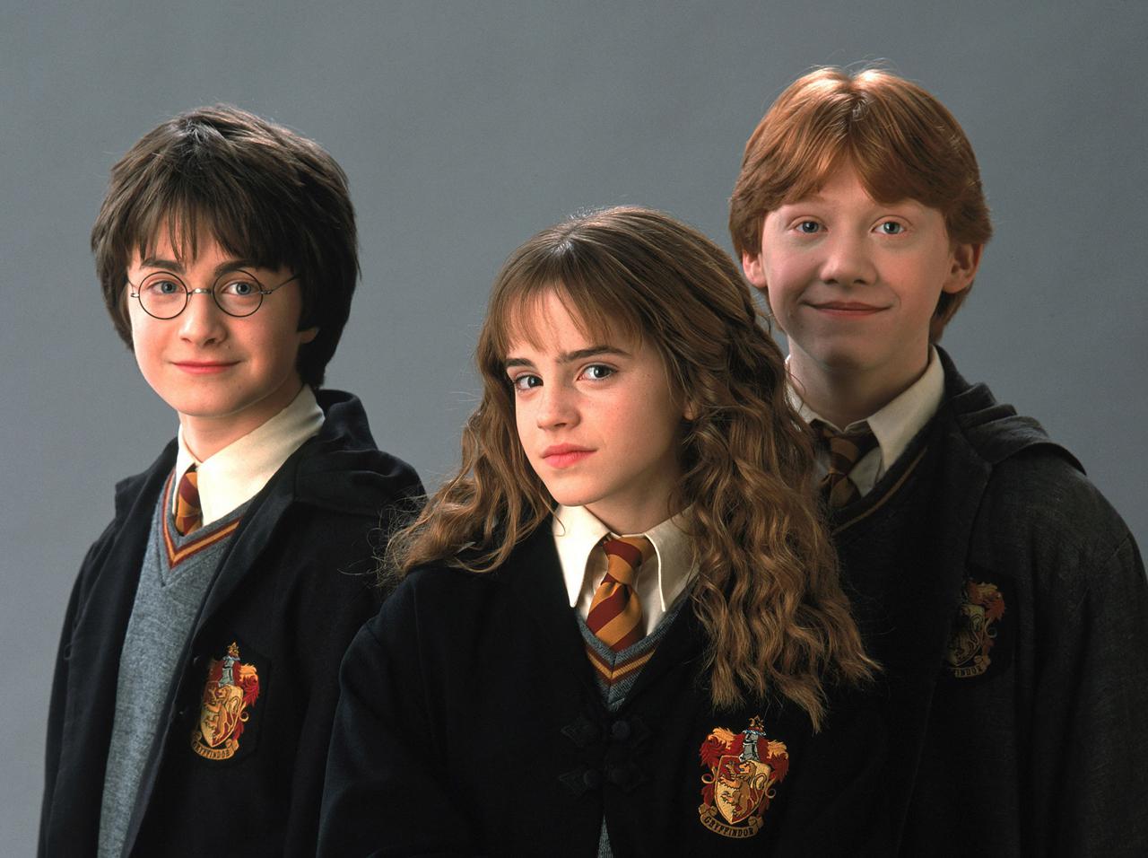 『ハリー・ポッター』原作者、新型コロナによる休校措置受け「異例の対応」