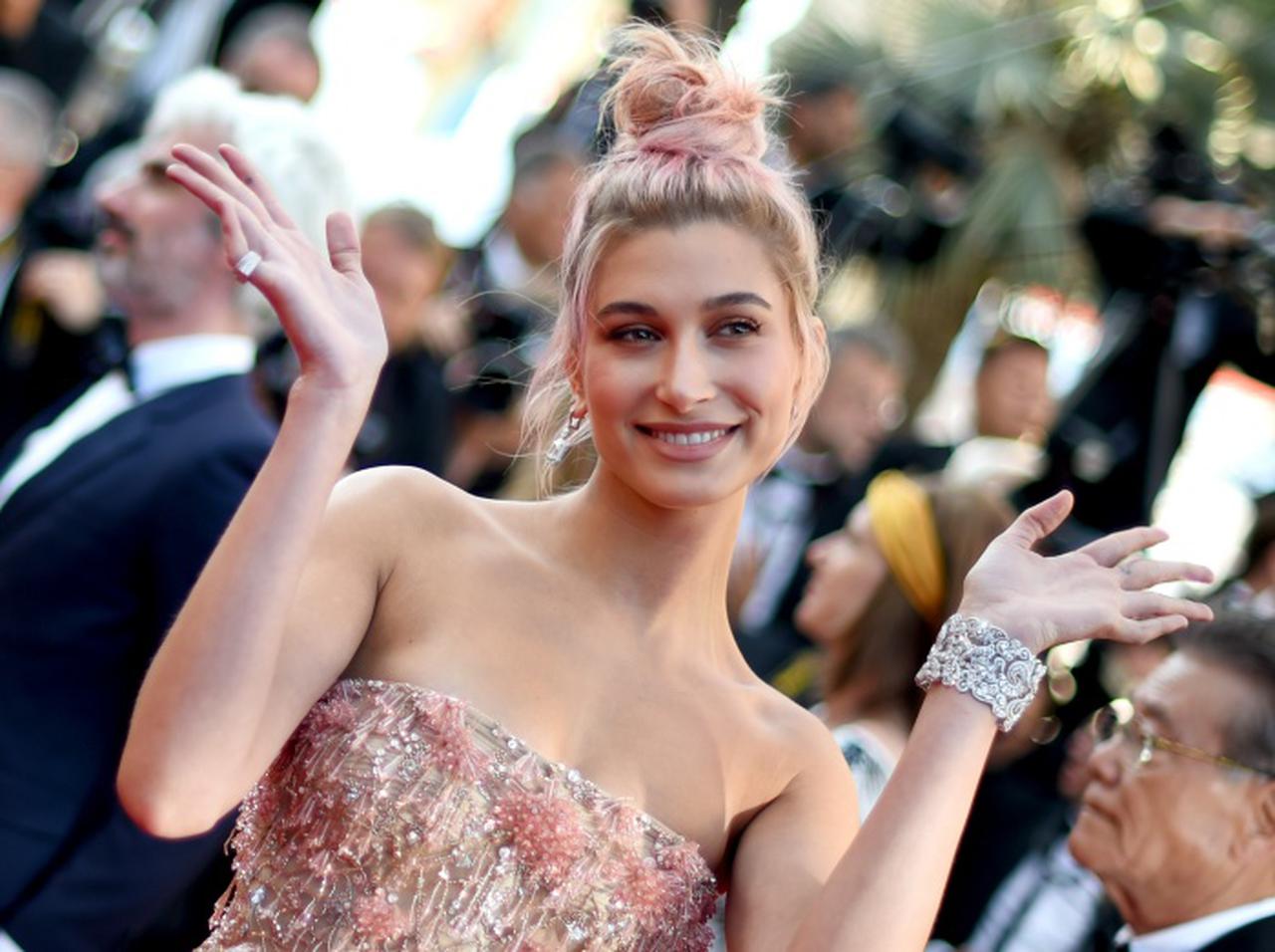 ヘイリー・ビーバー、口を使った「ある特技」のおかげでジャスティンとの結婚にこぎつける