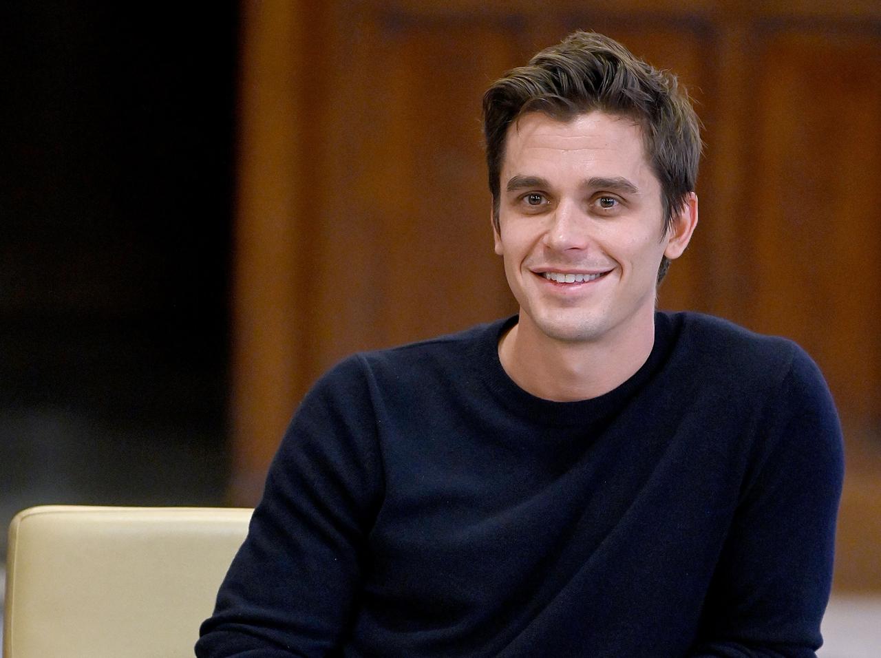 『クィア・アイ』アントニが動画で料理教室！簡単で健康なレシピを公開、新型コロナウイルスで