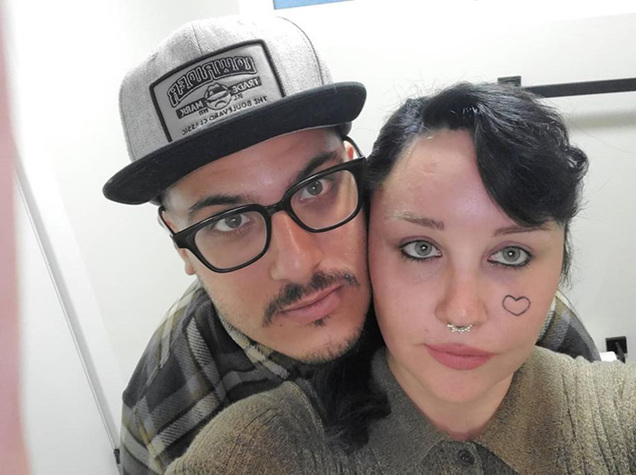 『ヘアスプレイ』アマンダ・バインズ、婚約3ヵ月でフィアンセと破局→翌日に再会