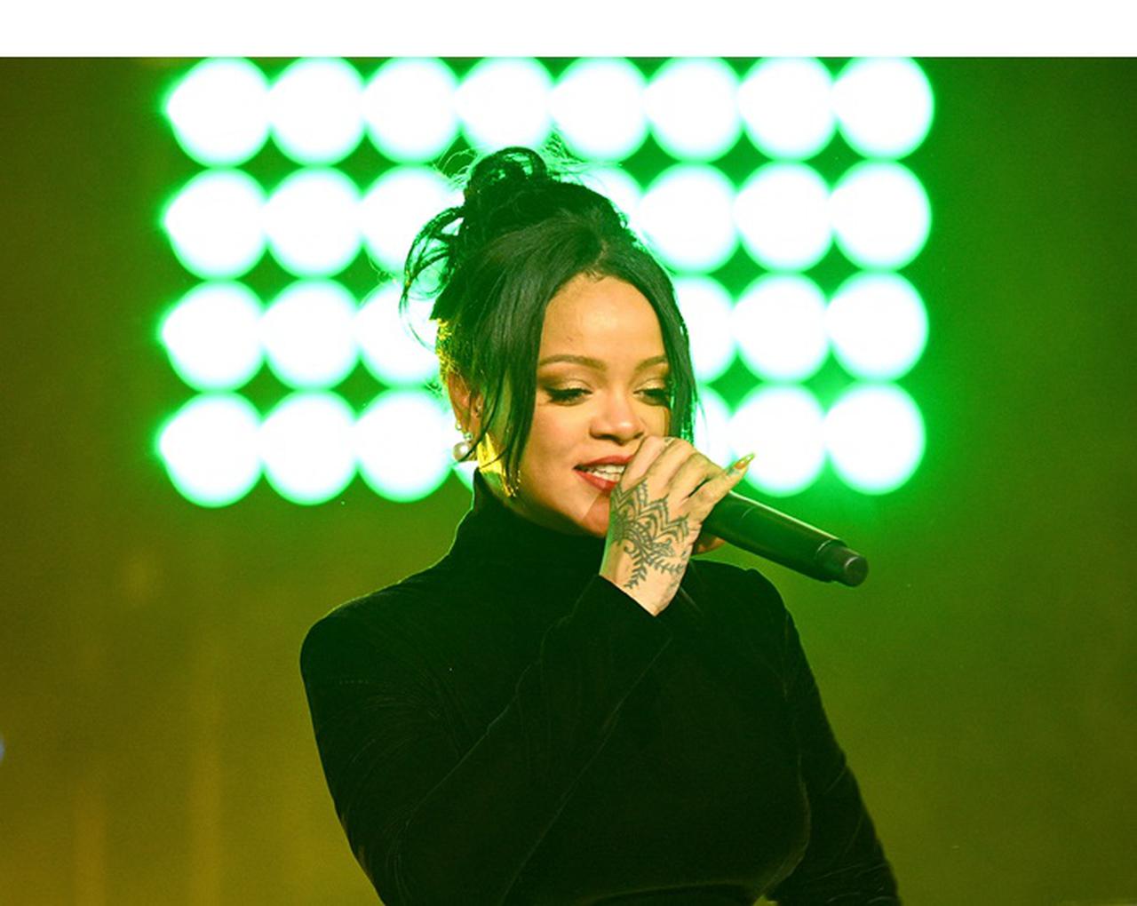 リアーナ、久々の新曲は元カレのドレイクの仲間とのコラボ