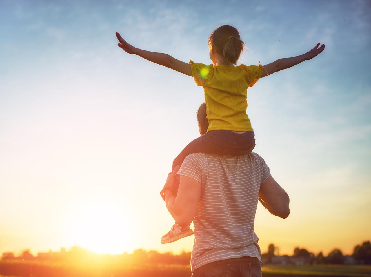 女性の広告を「エロくするな」、女の子を育てる父親が怒りの声【女性史月間】