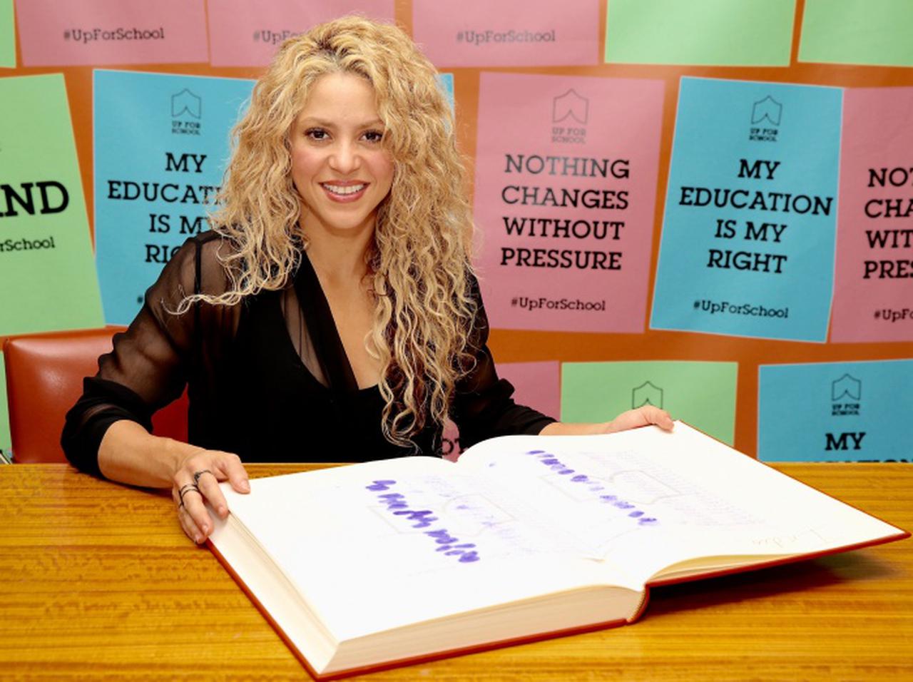 シャキーラ、コロナ禍のなか大学の「オンライン授業」でコース修了を報告