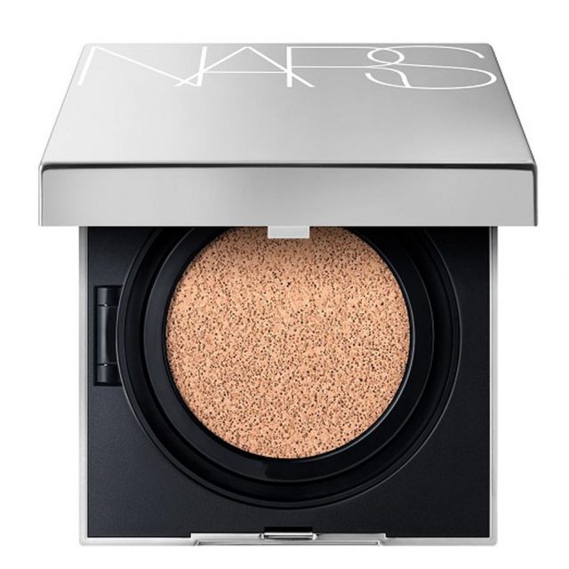 NARS、人気クッションファンデのクールな限定ケースが登場