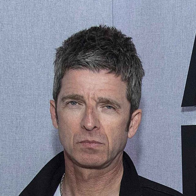 ノエル・ギャラガー、サプライズでオアシスの未発表曲を公開【音源アリ】