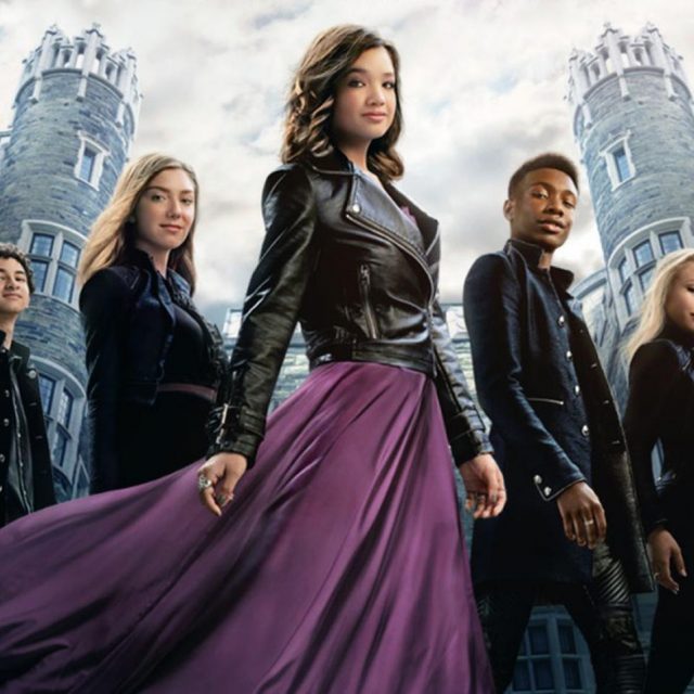 ディズニー初の「黒人の王子役」にナイルズ・フィッチが抜擢、ディズニープラスの映画『Secret Society of Second-Born Royals』